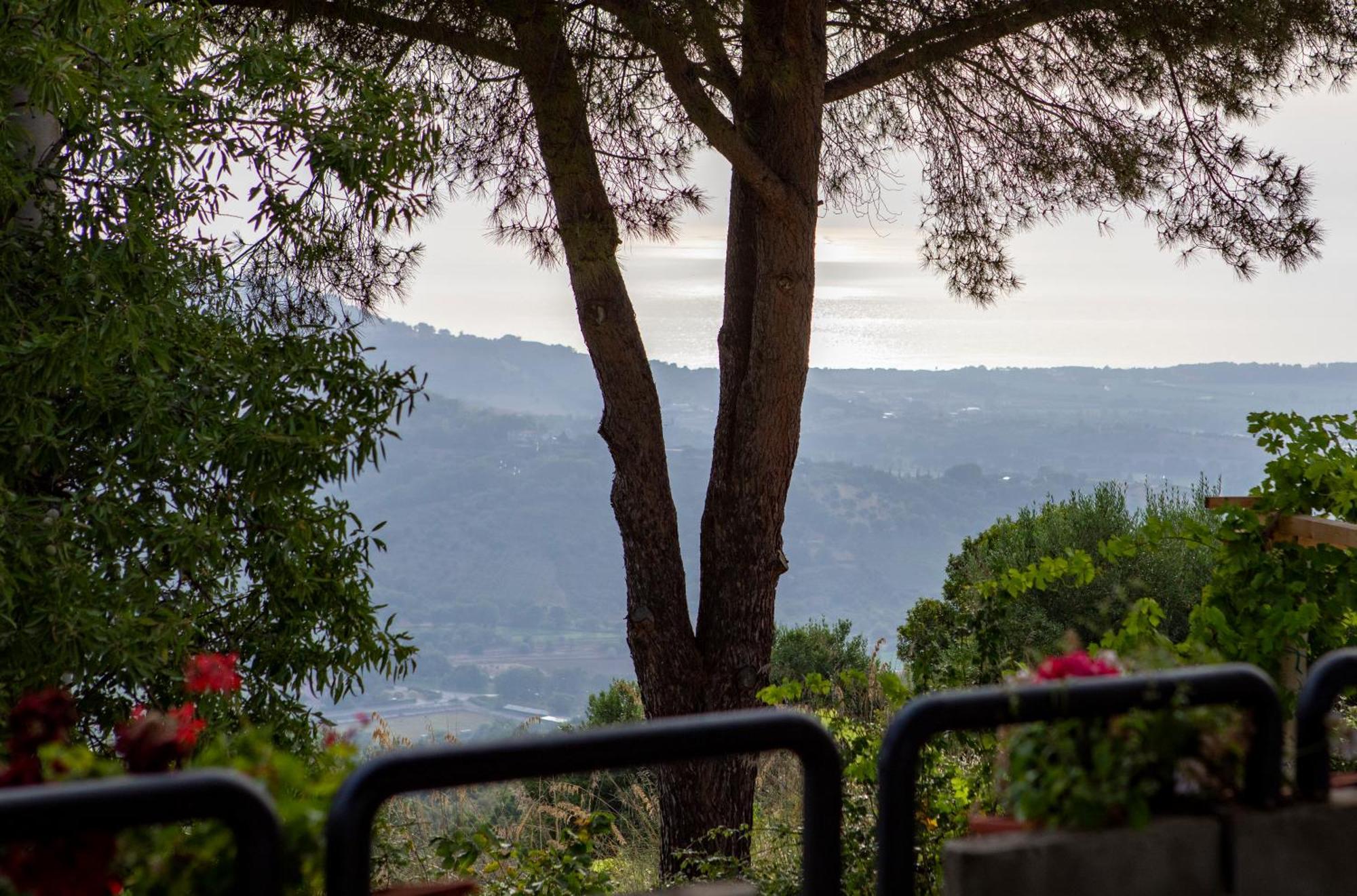 Casa Vacanze Diamante Ogliastro Cilento Exterior photo
